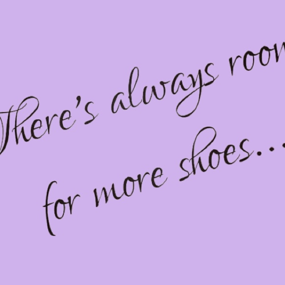 COACH ~ Purple Leather Textured 4.5” Block Wooden Heel Sandals size 8 - Picture 8 of 8